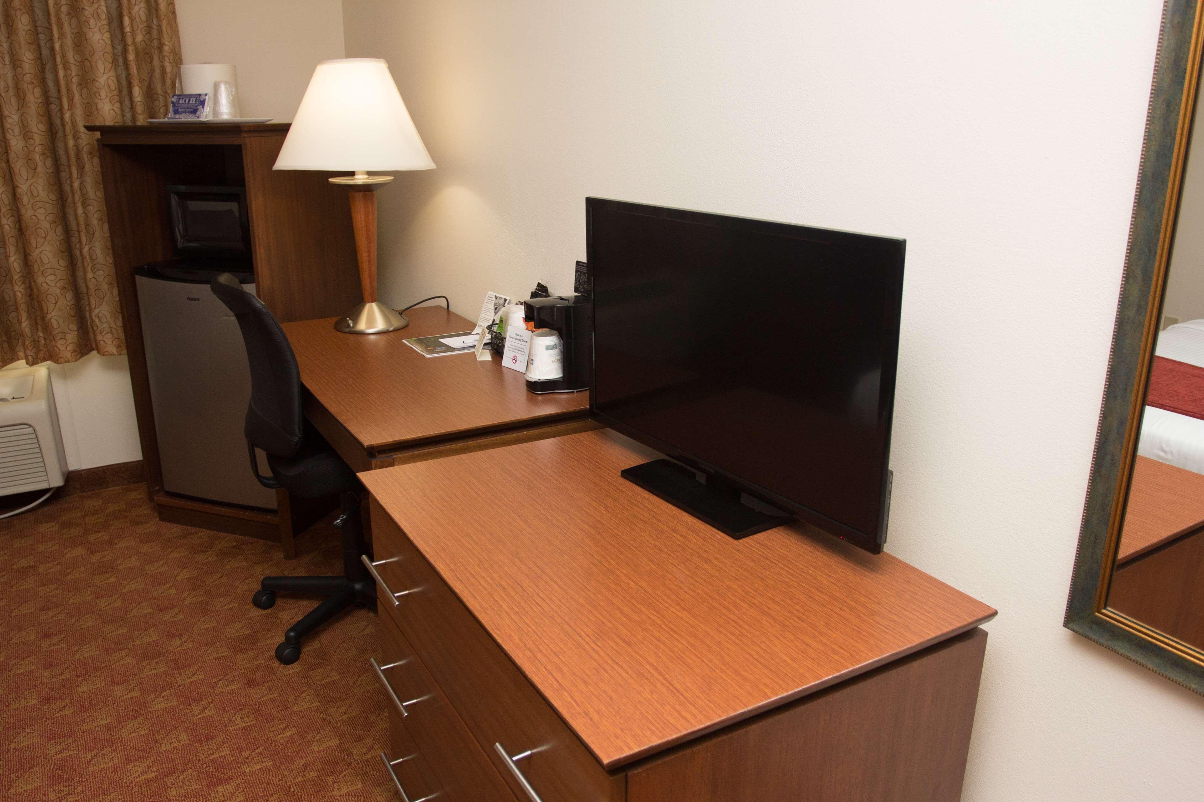 Best Western Lakewood Inn Hebron Kültér fotó