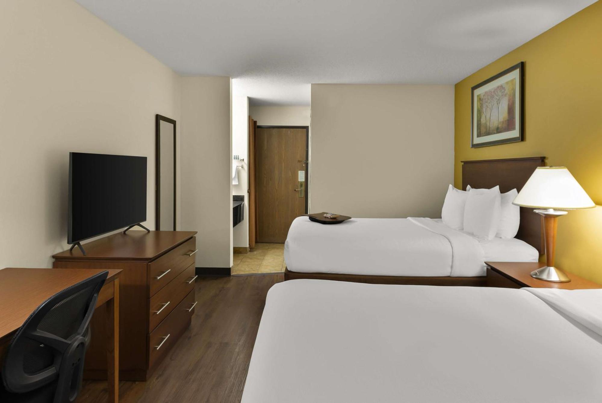Best Western Lakewood Inn Hebron Kültér fotó